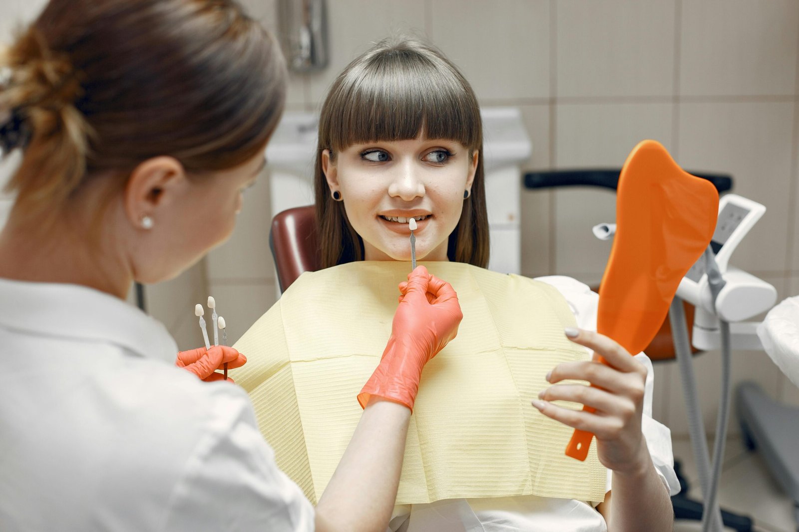 Holistic Dentistry vs. Traditional: Understanding the Biological Approach